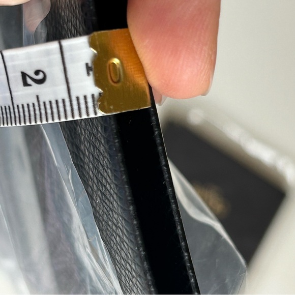 Celine pouch with cloth - Picture 8 of 10